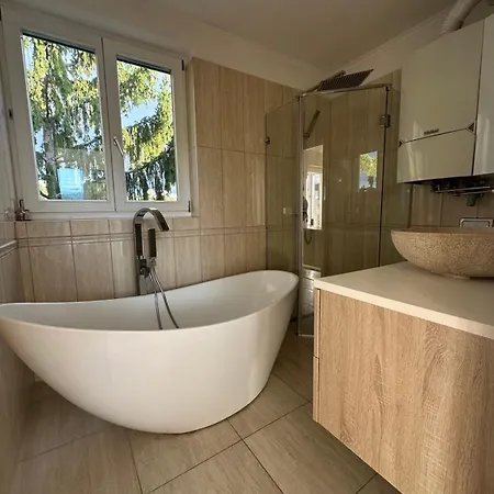 Weekend Apartment *